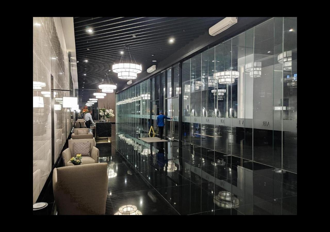 Makati Amazing View Penthouse Studio, Air Residence, Fast Internet Manila Exterior photo